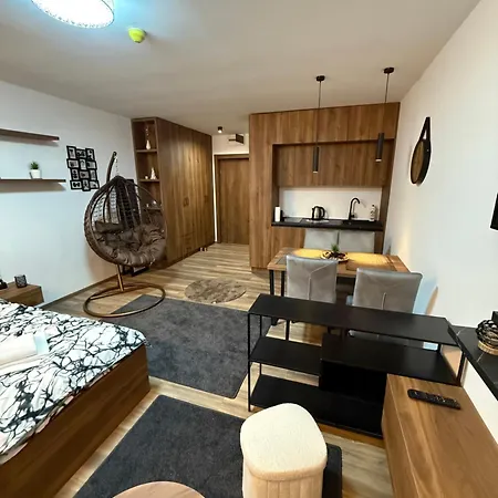 Brown Elegant & Kop Apartamento *