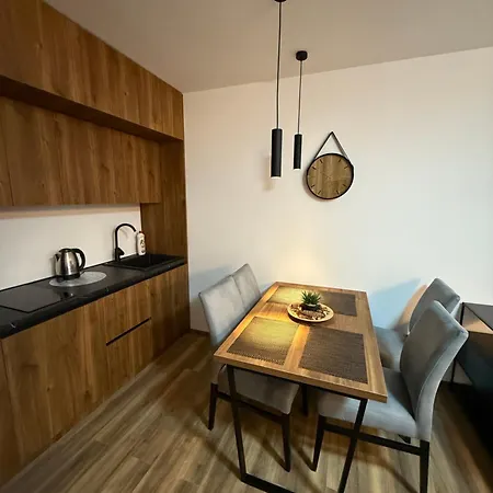 Brown Elegant & Kop Kopaonik