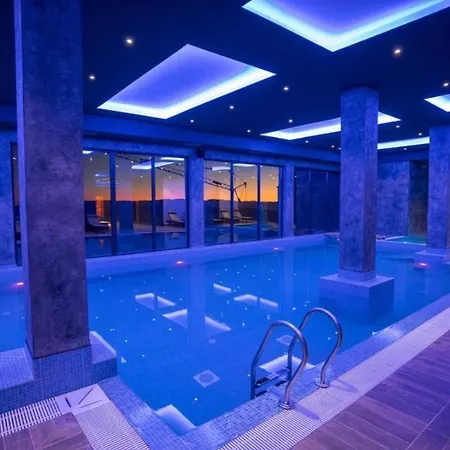 Apartamento Brown Elegant & Kop